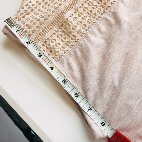 Lane Bryant pullover shirt cream lace yoke cap sleeves sz 18/20 band at bottom - Picture 6 of 12